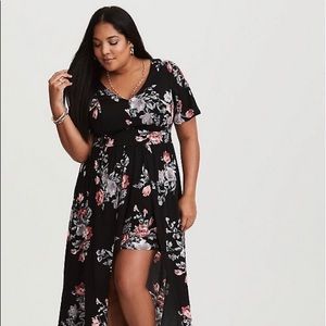 NWT Torrid size 16 floral romper!